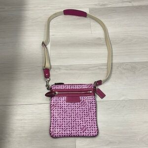 Coach Pink/Purple Gramercy Op Art Swing-Pack Bag